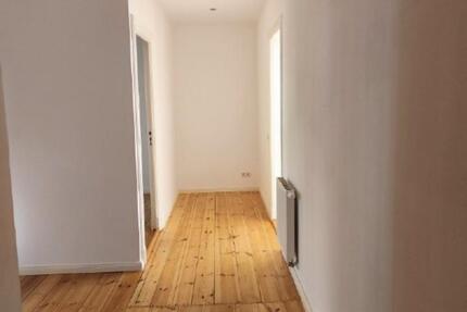 Wohnung Berlin Spandau - 1.5 Zimmer, 85 m&sup2;, 800&euro; | Angebot:24742331
