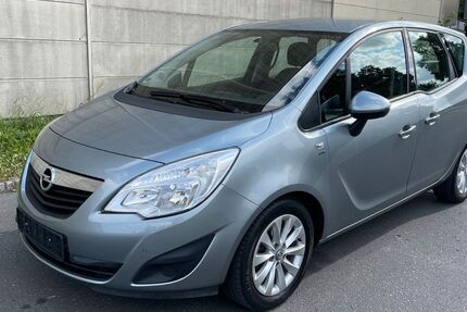 Opel Meriva 90.000 km 4.999 € Berlin 12057