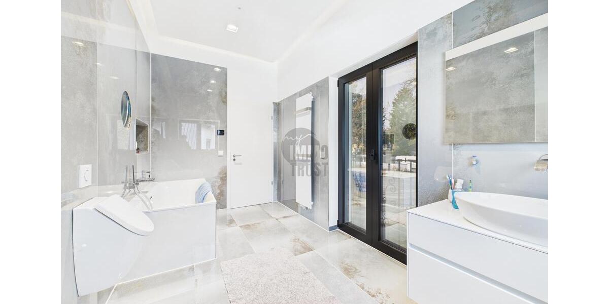 DAS BESTE AUS ZWEI WELTEN – STADTNÄHE & SEEROMANTIK IN EINEM ZUHAUSE 7 zimmer