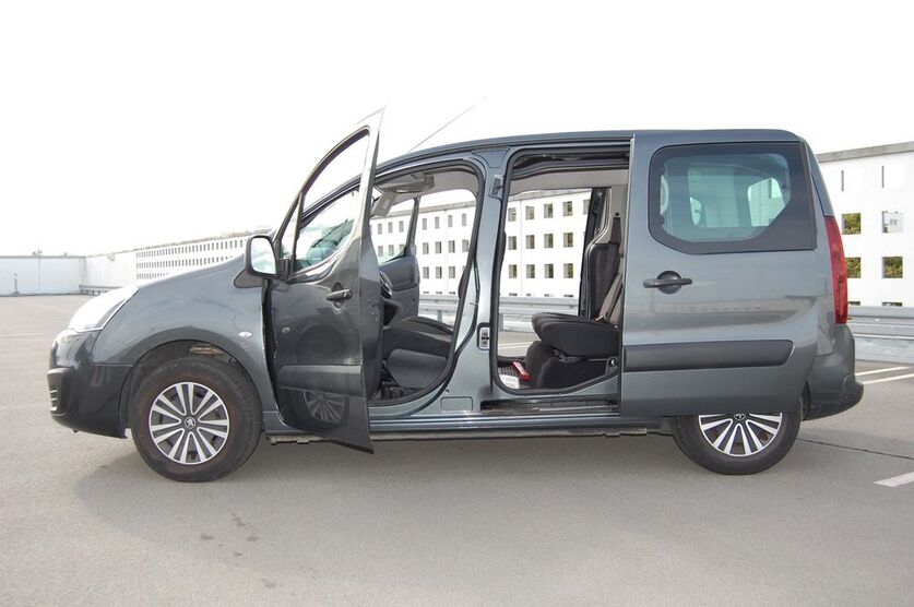 Peugeot Partner 93.400 km 9.690 € Berlin 13435