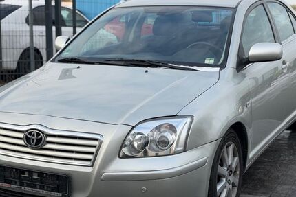 Toyota Avensis 91.903 km 5.950 &euro; Wildau 15745