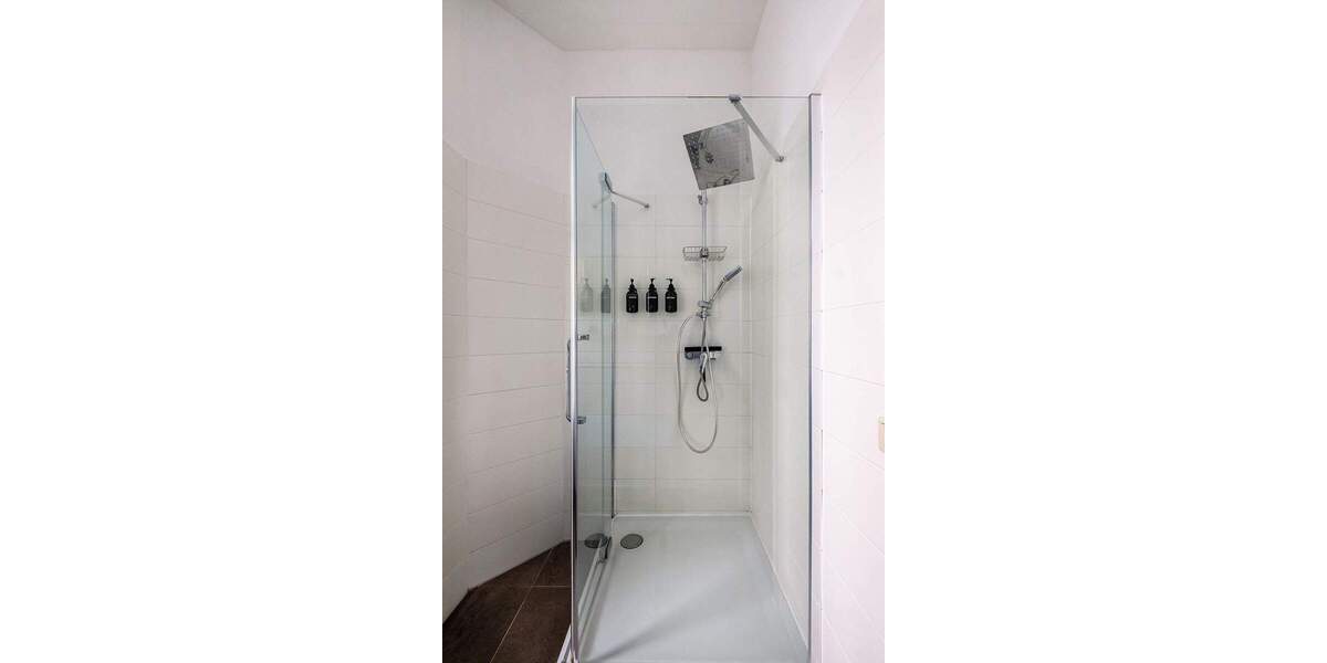 Etagenwohnung Berlin-Friedrichshain Friedrichshain - 2 Zimmer, 82 m&sup2;, 450.000&euro; | Angebot:24875552