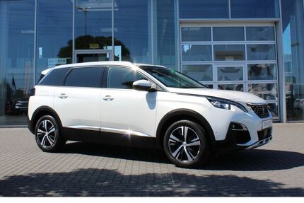 Peugeot 5008 51.076 km 22.995 &euro; Potsdam 14482
