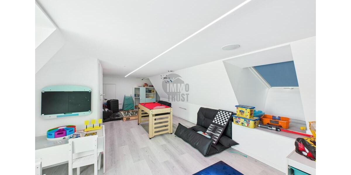 DAS BESTE AUS ZWEI WELTEN – STADTNÄHE & SEEROMANTIK IN EINEM ZUHAUSE 7 zimmer