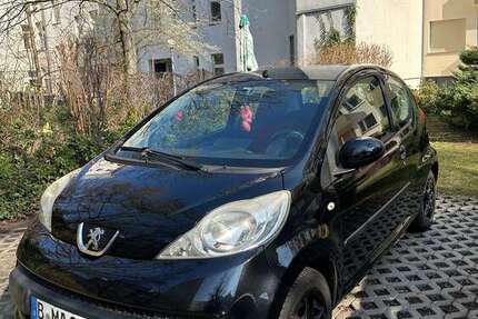 Peugeot 107 158.000 km 2.450 &euro; Berlin, Stadt 10551