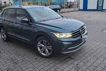 VW Tiguan 111.000 km 22.900 &euro; Berlin 12099
