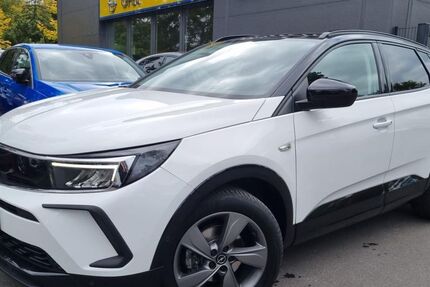 Opel Grandland (X) 88.422 km 16.980 € Potsdam 14480