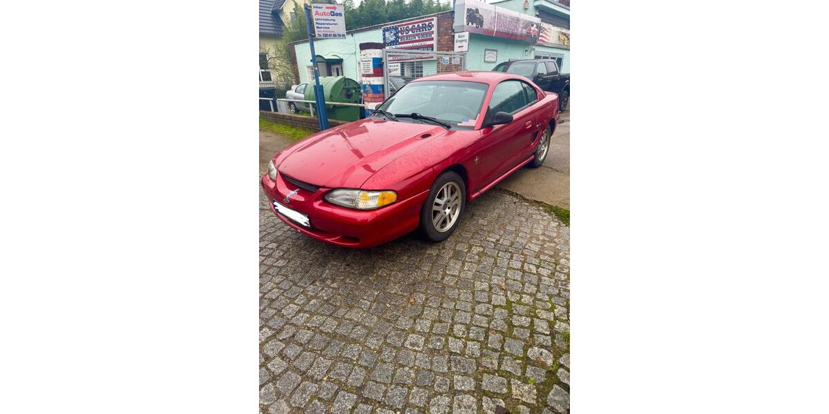Ford Mustang 222.350 km 4.950 &euro; Berlin 13156