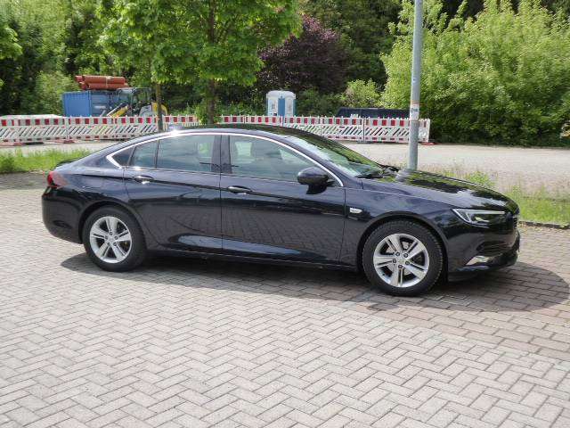 Opel Insignia 35.200 km 15.400 &euro; Falkensee, Stadt 14612