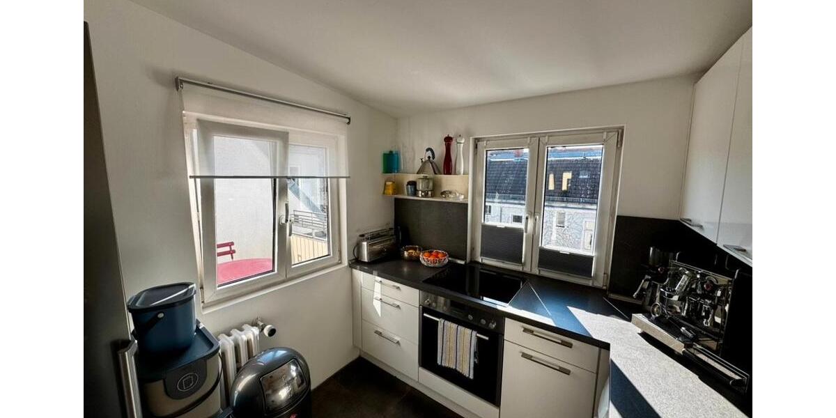 Dachgeschoßwohnung Berlin Charlottenburg-Wilmersdorf - 2 Zimmer, 106 m&sup2;, 1.600&euro; | Angebot:25979323