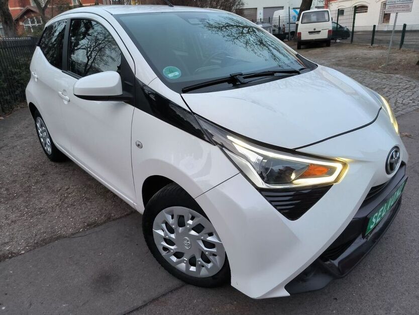 Aygo (X)
