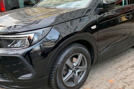 Opel Grandland (X) 131.000 km 14.950 &euro; Berlin 10711