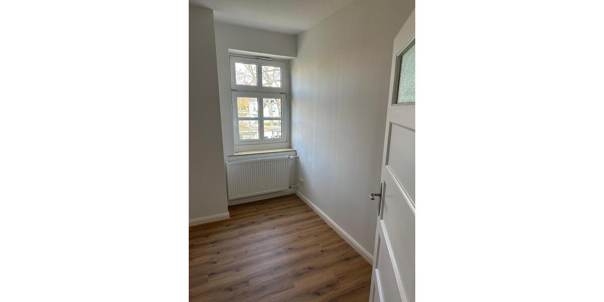 Etagenwohnung Berlin Treptow-Köpenick - 5 Zimmer, 120 m&sup2;, 1.850&euro; | Angebot:26447632