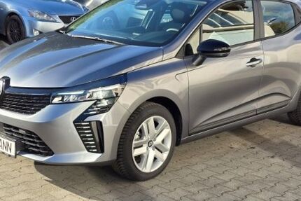 Renault Clio 23.000 km 18.890 € Berlin 12247