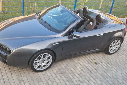 Alfa Romeo Spider 92.871 km 14.990 &euro; Berlin 14050