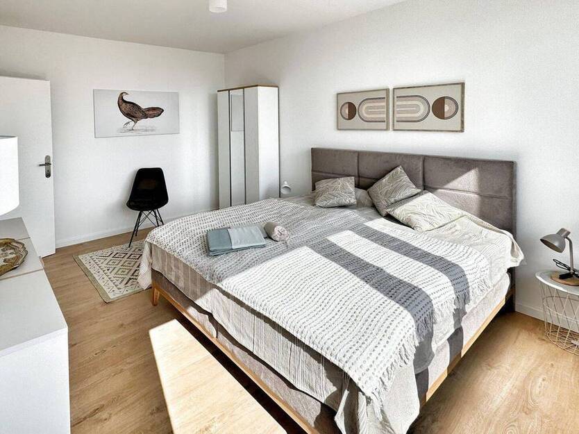Furnished Loft Hackescher Markt: View, Balcony & Parking