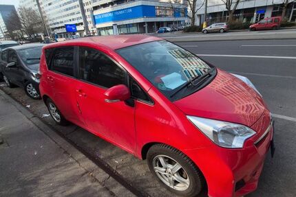 Toyota Verso-S 99.500 km 8.800 &euro; Berlin 10179