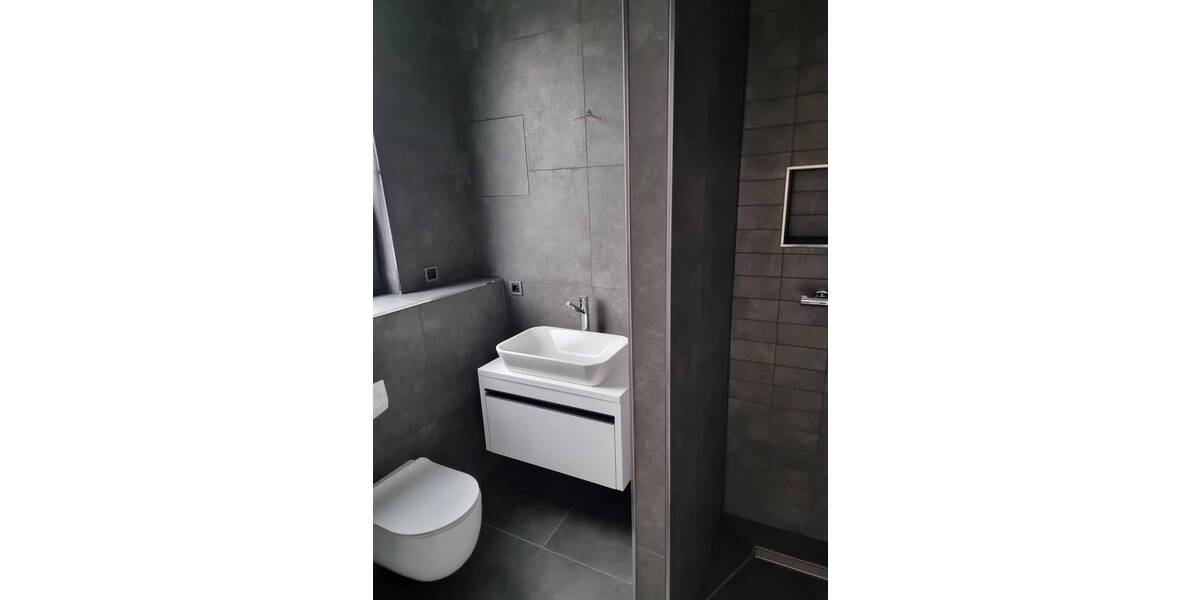 Etagenwohnung Berlin Altglienicke - 5 Zimmer, 160 m&sup2;, 2.900&euro; | Angebot:26247787