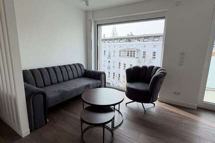 Zimmer Berlin Pankow - 1 Zimmer, 1.650&euro; | Angebot:25993130