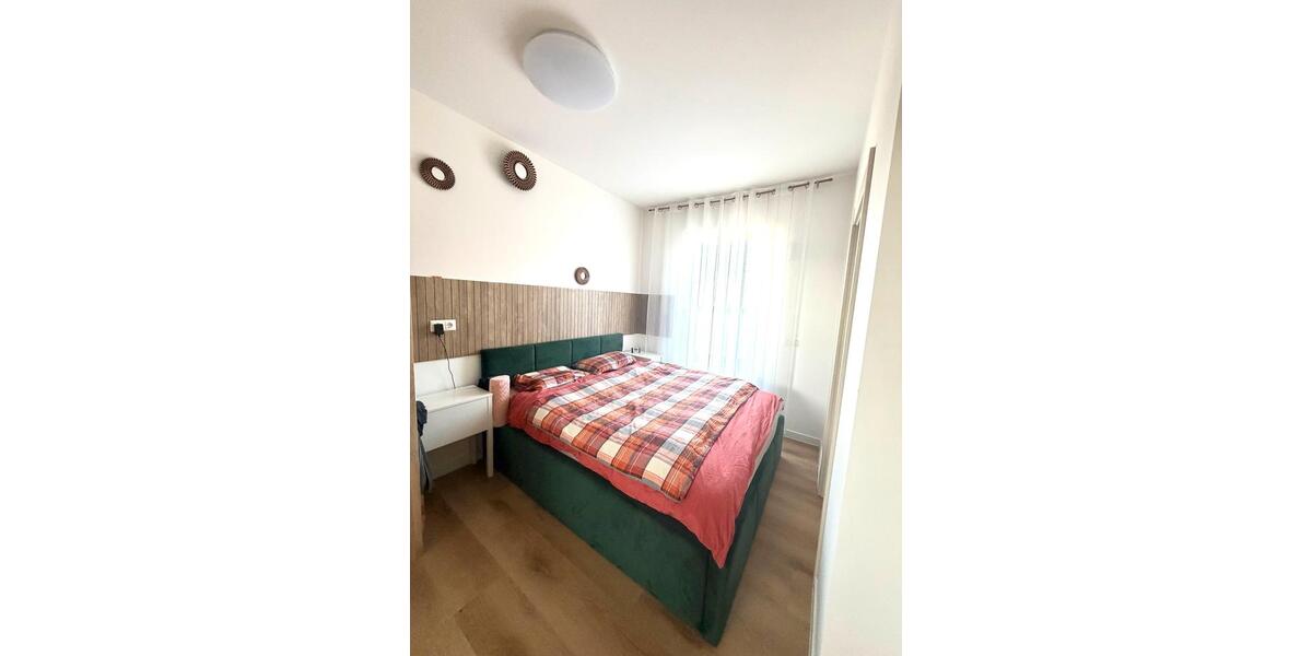 Dachgeschoßwohnung Berlin Marzahn-Hellersdorf - 4 Zimmer, 88 m&sup2;, 1.700&euro; | Angebot:26617843