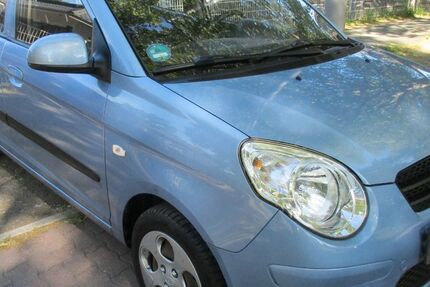 Kia Picanto 122.000 km 1.750 &euro; Berlin 12357