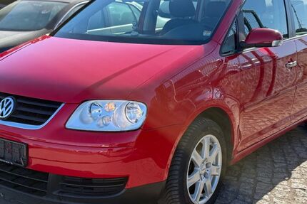 VW Touran 283.000 km 2.499 &euro; Berlin 13597