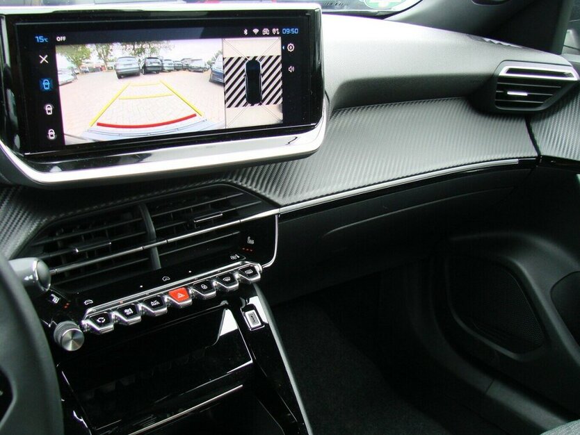 Peugeot 2008 1.2 Allure ACC MirrorLink Kamera LED 16.743 km 20.980 € Falkensee 14612