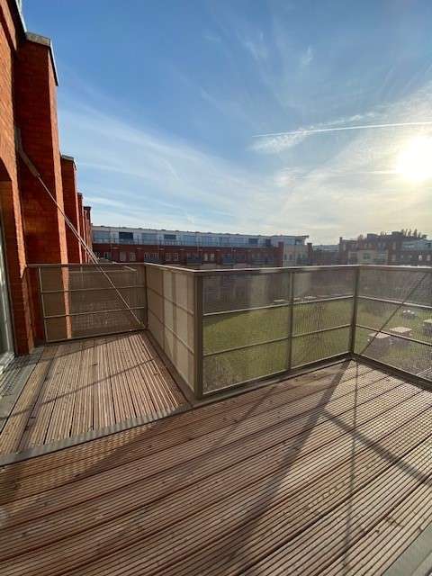 Wohnung zum Mieten in Berlin 1.264,68 € 70.26 m²