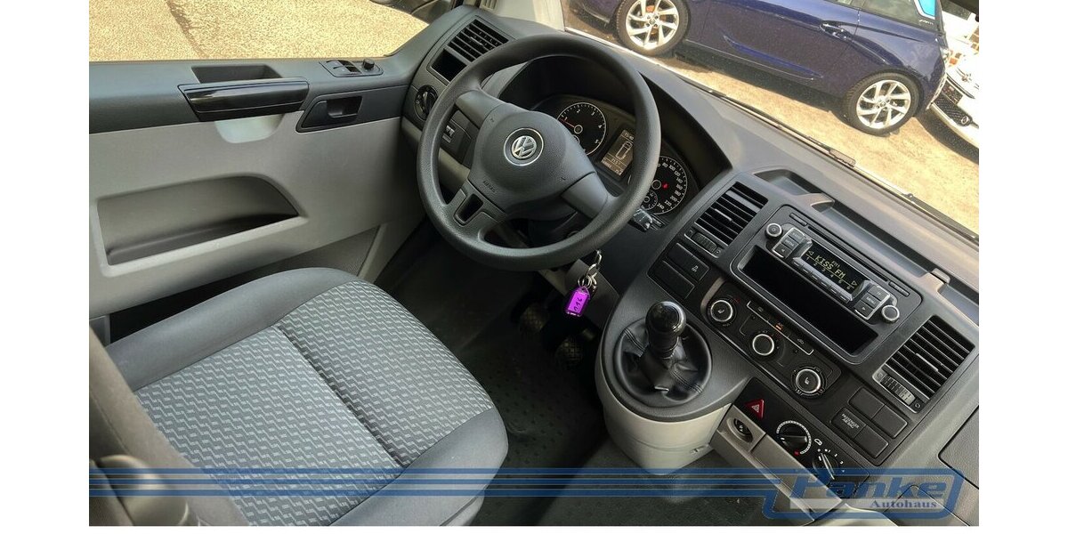 VW T5 Transporter Kombi 1. Hand 8 sitzer 169.000 km 14.990 &euro; Berlin 13187