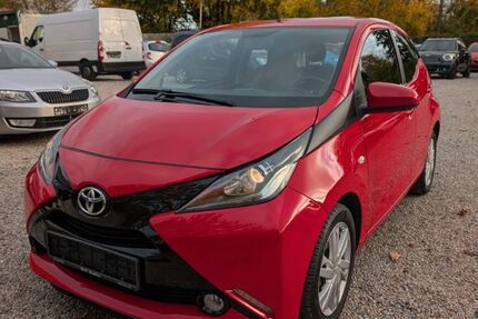 Toyota Aygo (X) 73.000 km 7.290 € Berlin 13158