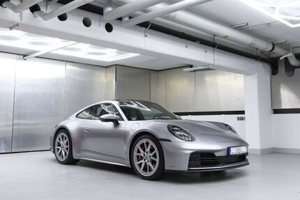 Porsche 992 2.000 km 159.900 &euro; Berlin 10625