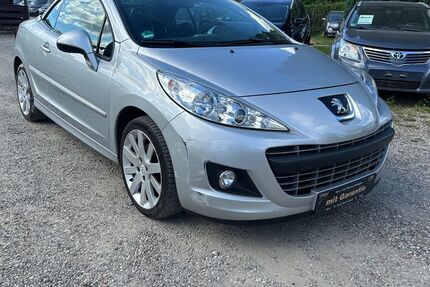 Peugeot 207 110.000 km 5.890 &euro; Berlin 13127