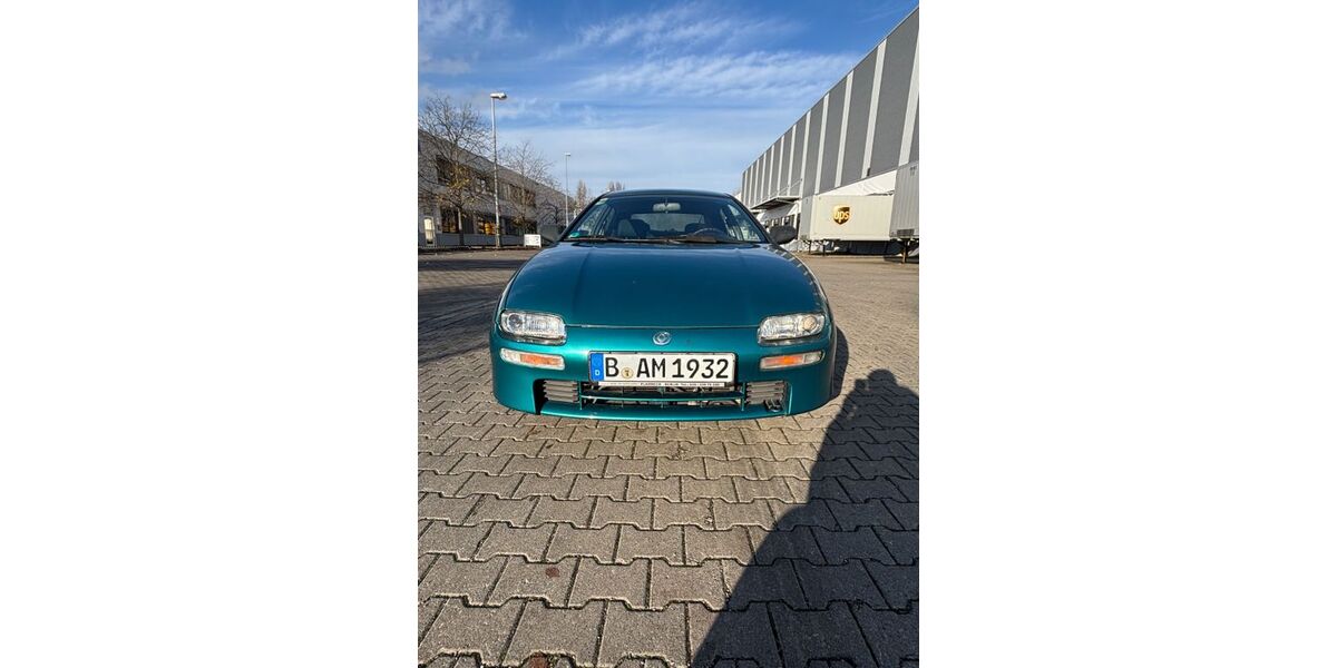 Mazda 323 124.670 km 2.500 &euro; Berlin 10589