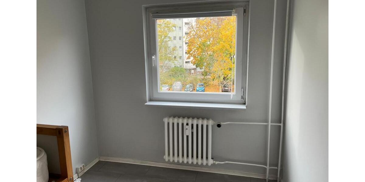Kernsanierte 90m² Traumwohnung in ruhiger Lage von Berlin-Spandau zimmer