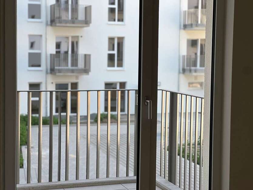 Wohnung zum Mieten in Berlin 1.582,72 € 98.92 m² 3 zimmer