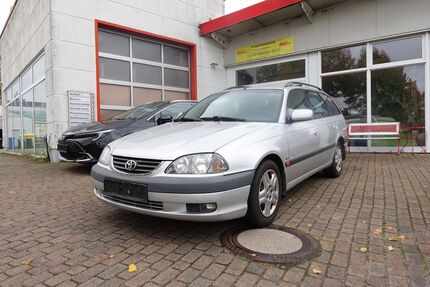 Toyota Avensis 240.931 km 1.999 € Dahlwitz Hoppegarten 15366