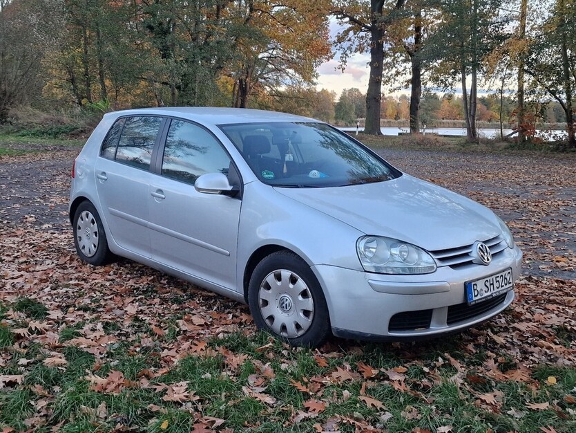 VW Golf V 122.000 km 5.000 € Berlin 10178