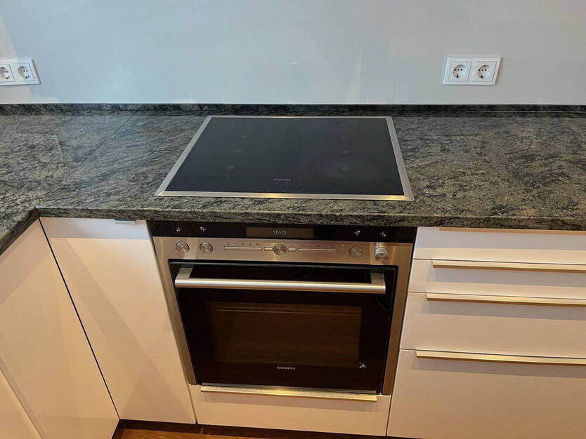 Provisionsfrei - Top modernisierte Wohnung, Garage, Terasse, Garten, Hausautomatisierung, 128m²