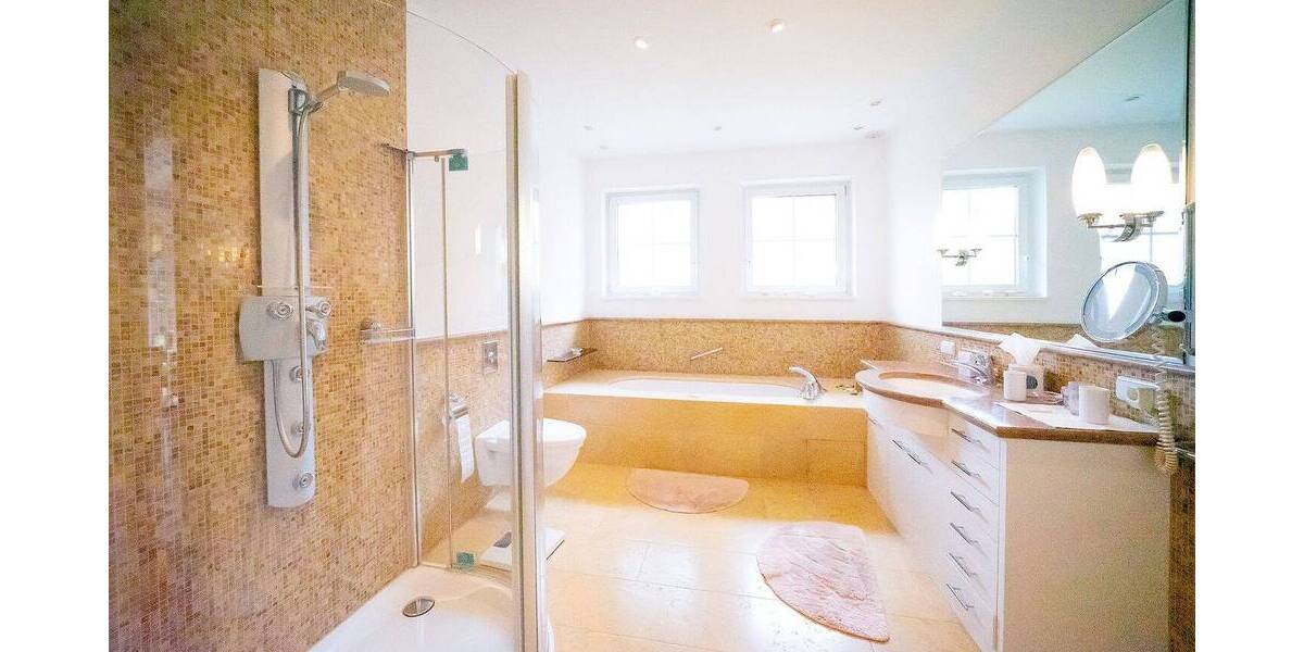 Bungalow Berlin Nikolassee - 5 Zimmer, 215 m&sup2;, 2.582.000&euro; | Angebot:26456258