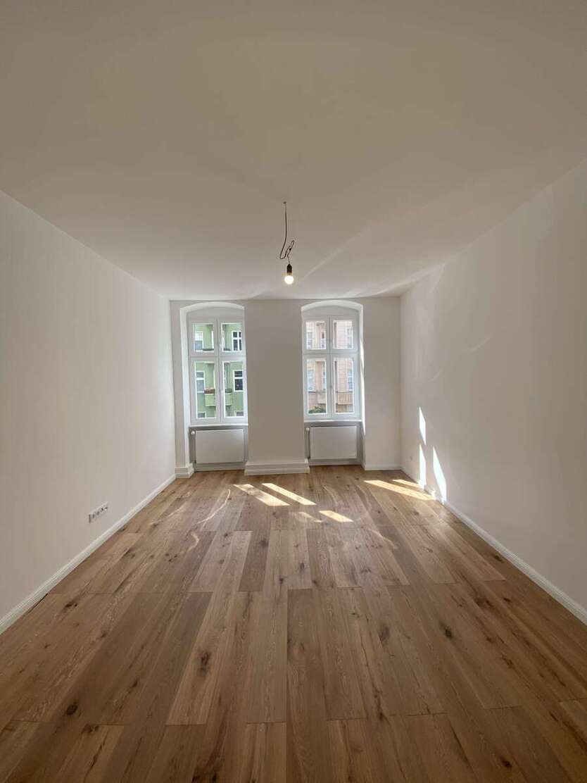 Wohnung zum Mieten in Berlin 975,61 € 57.68 m² 2 zimmer