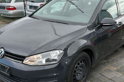 VW Golf 215.100 km 7.999 &euro; Berlin 12055