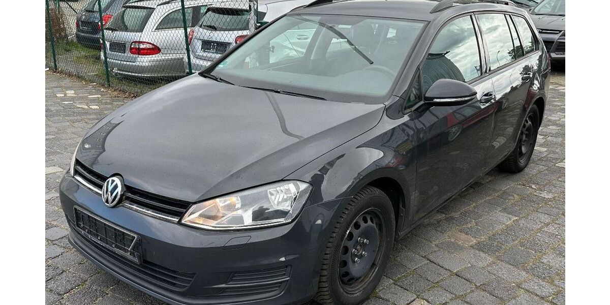VW Golf 215.100 km 7.999 &euro; Berlin 12055