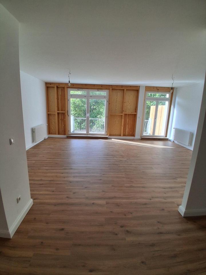 Schöne neu errichtete 3 bis 4 Zimmer-Dachgeschosswohnung mit geh. Innenausstattung und Dachterrasse zimmer