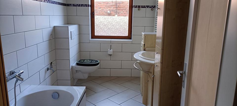 Mehrfamilienhaus, Wohnhaus Berlin Reinickendorf - 5 Zimmer, 255 m&sup2;, 410.000&euro; | Angebot:26069406