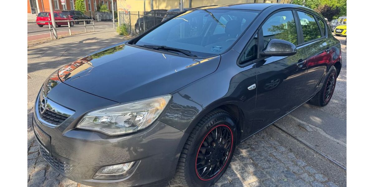 Opel Astra 157.000 km 3.890 &euro; Berlin - Tempelhof 12107