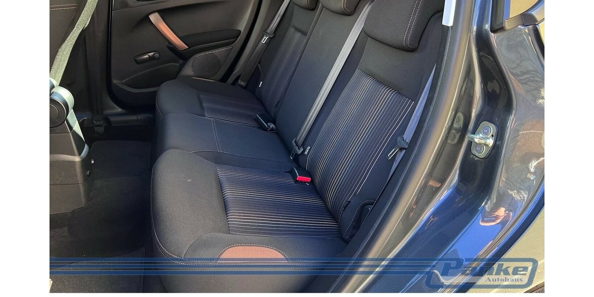 Peugeot 208 Style 1.2*SHZ*5trg*PDC*Klima*Blueto*Tempo* 73.611 km 7.980 € Berlin 13187