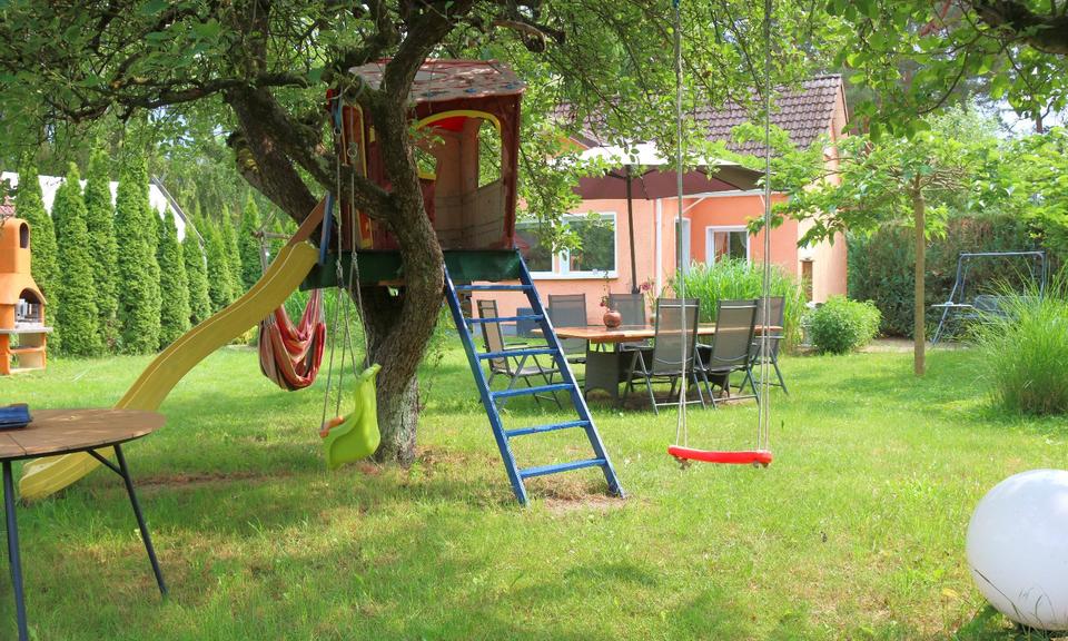 EFH im Grünen mit 600 qm Garten, Sauna v.Privat Bln.Lichtenrade 4 zimmer