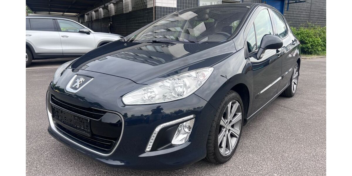 Peugeot 308 136.278 km 2.250 &euro; Berlin 12249