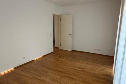 Wohnung Berlin Spandau - 1 Zimmer, 80 m&sup2;, 1.435&euro; | Angebot:26164611
