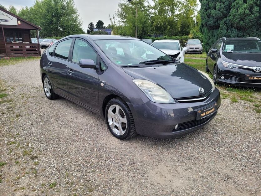 Toyota Prius 145.000 km 5.490 € Berlin 13127